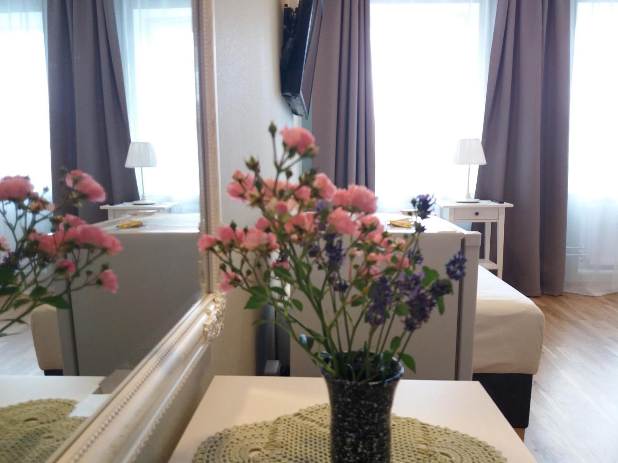 Nurmbergi Maja Hostel Βιλιάντι Δωμάτιο φωτογραφία